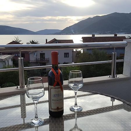 Apartment Milas Tivat Exterior photo