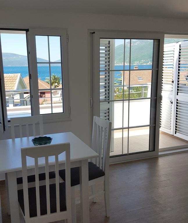 Apartment Milas Tivat Exterior photo